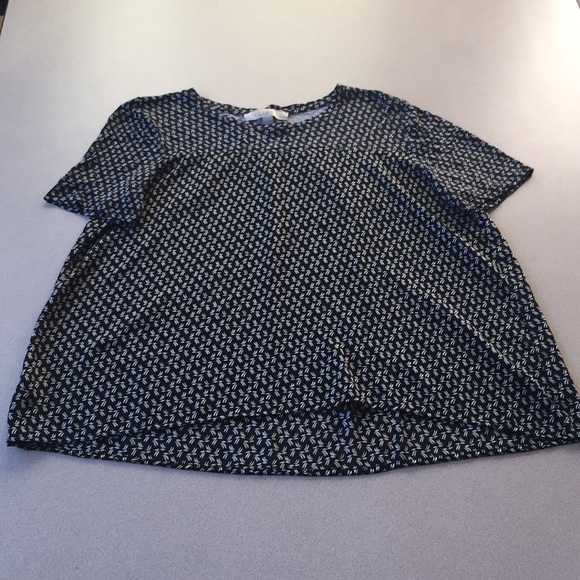 Ann Taylor LOFT geometric high low t shirt - Picture 6 of 8